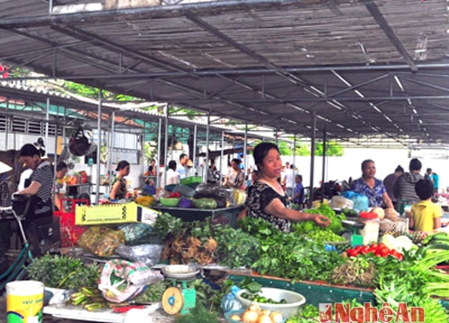 Khai trương chợ tạm Hưng Phúc (TP Vinh)