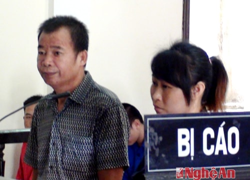 Tổ chức đi người khác trốn đi nước ngoài, hai người lĩnh án tù