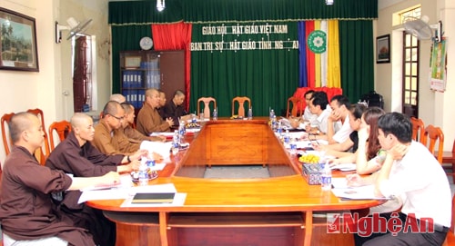 Ban Tôn giáo Chính phủ làm việc với Ban trị sự GHPGVN Nghệ An.