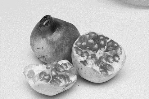 Quả lựu hỗ trợ trị giun sán