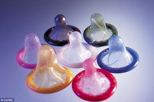 Sáng chế bao cao su có khả năng diệt virus HIV