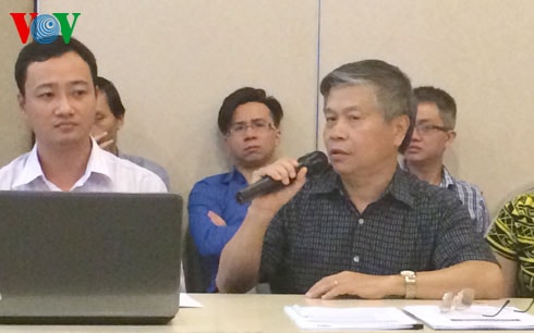 7 bộ quản lý 1 cây xúc xích, doanh nghiệp kêu "khó thở"