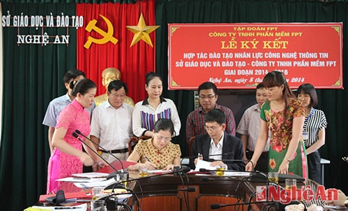 Ký kết hợp tác đào tạo nhân lực Công nghệ thông tin