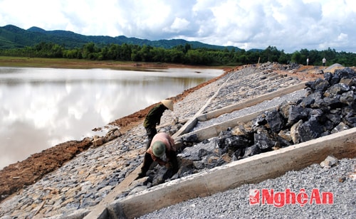 Đảm bảo an toàn hồ đập mùa mưa lũ