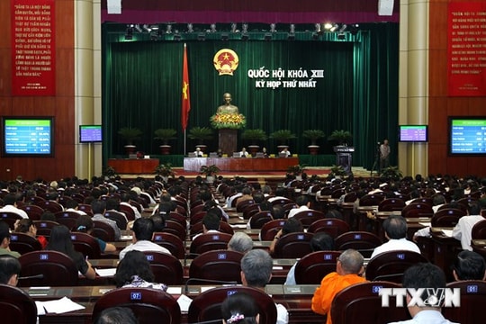 Đề nghị tăng số lượng đại biểu Quốc hội hoạt động chuyên trách