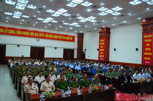 Công bố thành lập Cảnh sát phòng cháy chữa cháy Nghệ An