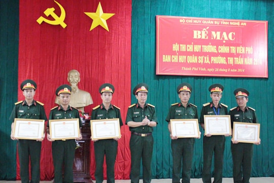 Bế mạc Hội thi chỉ huy trưởng, chính trị viên phó BCHQS cấp xã