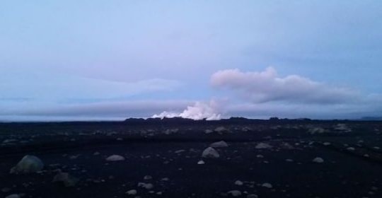 Núi lửa phun trào, chính quyền Iceland ban bố mức cảnh báo đỏ