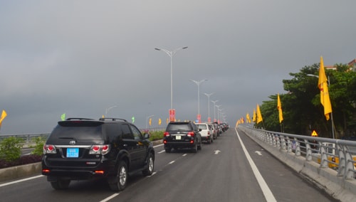 Khánh thành cầu vượt đường sắt trên Quốc lộ 46