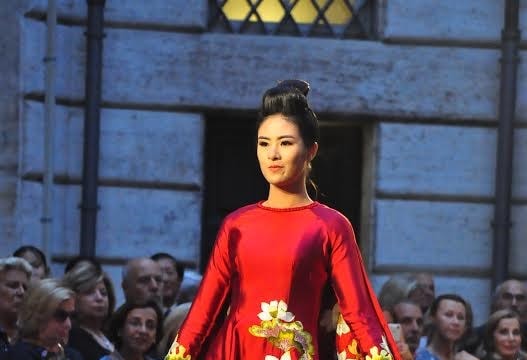 Thời trang Việt Nam rạng rỡ, tỏa sáng tại Rome