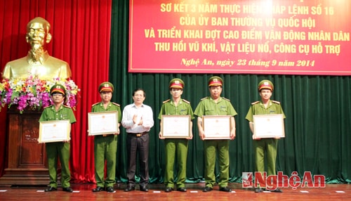 Tăng cường quản lý, thu hồi vũ khí, vật liệu nổ