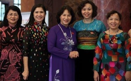 Danh sách ứng cử đại biểu: Tránh tạo cảm giác "quân xanh"