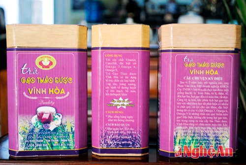 Sản xuất trà thảo dược bằng… rơm!