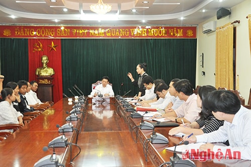 Trẻ em làng Văn Hà (Quang Sơn - Đô Lương) phải được đến trường