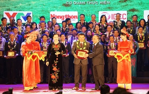 Tôn vinh 63 nông dân Việt Nam xuất sắc năm 2014