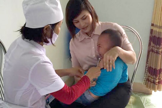 TX Hoàng Mai: Tỷ lệ tiêm chủng  Sởi, Rubella đợt I đạt 96% kế hoạch