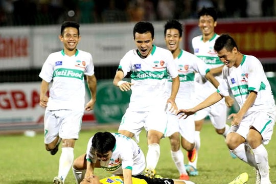 Thắng luân lưu, U.19 HAGL vào chơi trận chung kết U21 Quốc tế