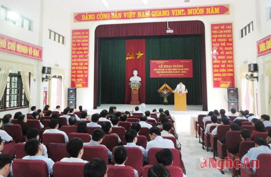 Khai giảng lớp Cao cấp lý luận chính trị khóa 2014-2016