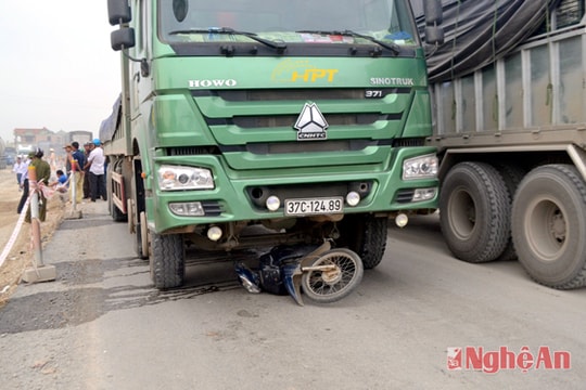 Bắt tạm giam tài xế gây tai nạn khiến cả gia đình tử vong