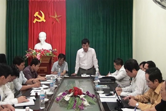 Tháo gỡ khó khăn trong bàn giao lưới điện nông thôn ở Hoàng Mai