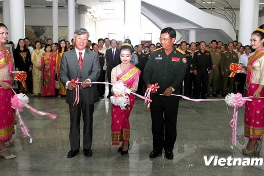 Kỷ niệm 65 năm truyền thống quân tình nguyện Việt Nam tại Lào