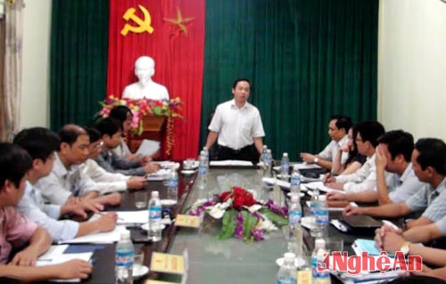 Kiểm tra việc chấp hành kỷ cương, kỷ luật hành chính tại TX Hoàng Mai