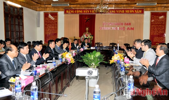 Duy trì, phát triển mối quan hệ hữu nghị hợp tác với Liên bang Nga