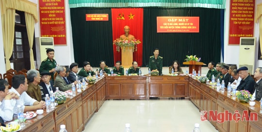 BĐBP Nghệ An: Gặp mặt già làng, người có uy tín huyện Tương Dương