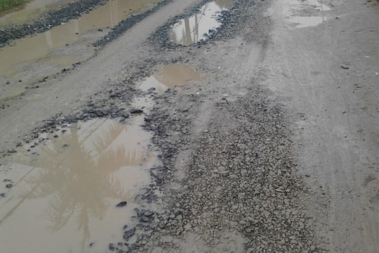 Quốc lộ 48B "nát như tương"