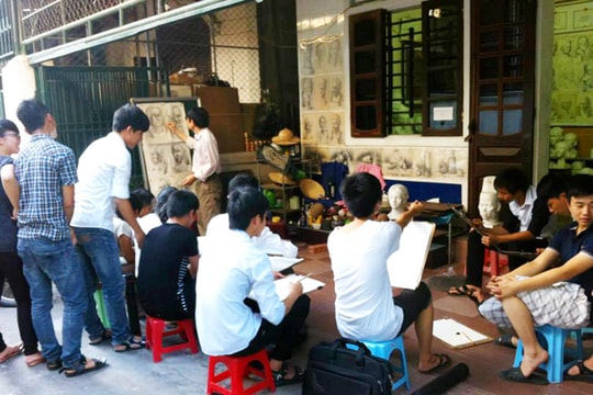 Tìm hướng đi mới cho hội họa