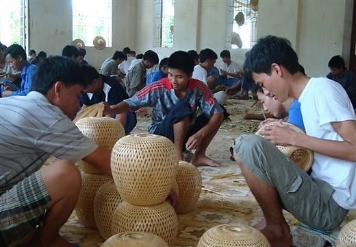 Áp dụng xử lý hành chính đưa vào cơ sở cai nghiện bắt buộc