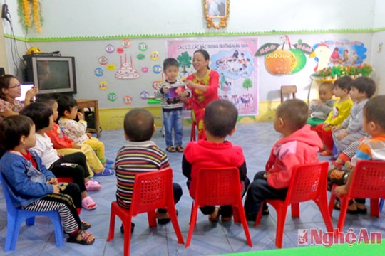 Xây dựng đội ngũ giáo viên "vừa hồng, vừa chuyên"