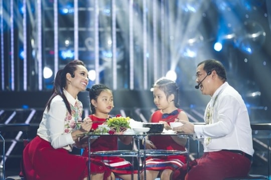 Thưởng thức giọng hát ngọt lịm của con gái Thúy Hạnh