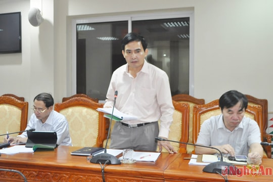 Thẩm tra dự thảo Nghị quyết nhiệm vụ kinh tế - xã hội năm 2015