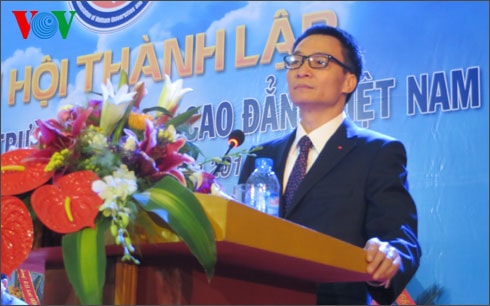 "Muốn có nguồn nhân lực chất lượng cao phải thực hiện tự chủ Đại học"