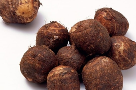 Lợi ích chữa bệnh tuyệt vời từ khoai sọ