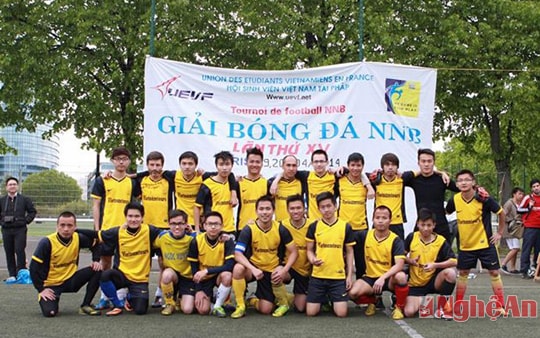 Nhịp cầu nối những miền xa