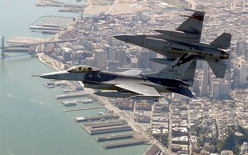 Mỹ dẫn đầu liên minh thực hiện 23 vụ không kích IS đầu năm 2015