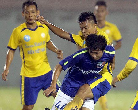 Khai mạc V-League 2015: Chưa đá đã nóng