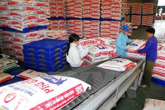 Bộ Tài chính yêu cầu giảm giá phân bón, thức ăn chăn nuôi