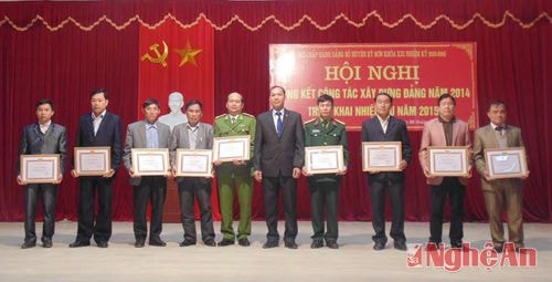 Nghĩa Đàn, Kỳ Sơn tổng kết công tác xây dựng Đảng năm 2014