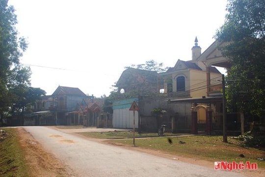 Bài 1: Xã "treo" hồ sơ của dân và dấu hiệu khuất tất