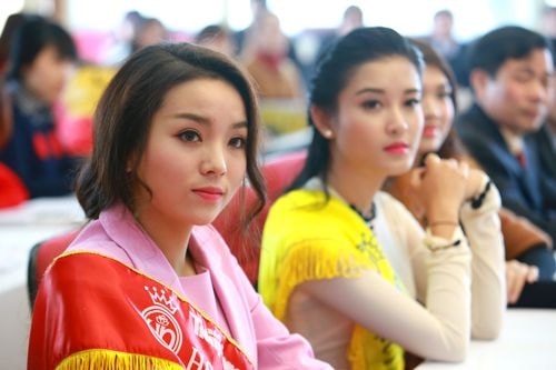 Các Hoa hậu, Á hậu hào hứng hiến máu cho ngày Chủ Nhật Đỏ