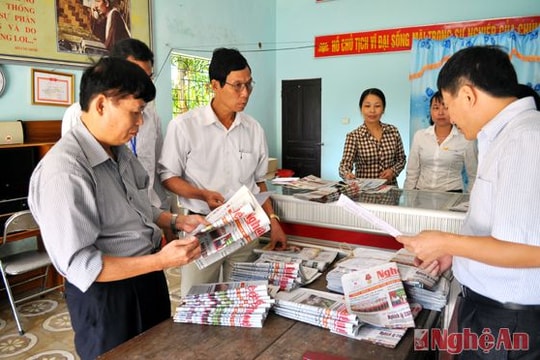 "Nhạc trưởng" định hướng dư luận