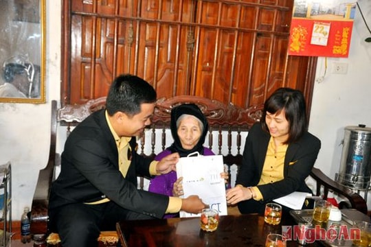 Ngân hàng TMCP Bắc Á tặng quà Bà mẹ VNAH