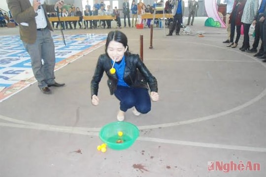 Đoàn trường CĐSP Nghệ An tổ chức Hội thi Rung chuông vàng