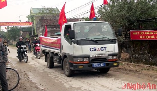 Quỳnh Giang: Ra quân đấu tranh giao nộp vũ khí, pháo, vật liệu nổ…