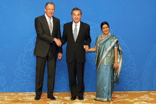 Liệu có hình thành trục chiến lược Nga - Trung - Ấn?