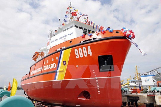 Mỹ trao cho Việt Nam tàu tuần tra, tăng cường hỗ trợ tuần duyên