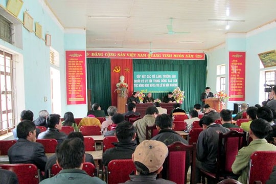 Quế Phong: Gặp mặt già làng, người uy tín